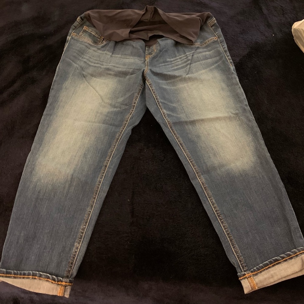Maternity Jeans from Old Navy. 14 Regular. Boyfriend skinny. EUC SFH